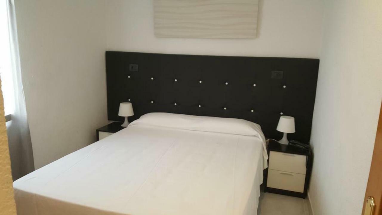 Hotel La Bilbaina Vitoria-Gasteiz Pokoj fotografie