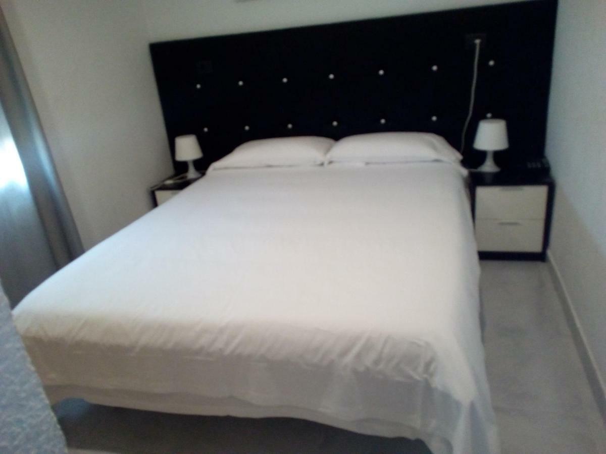Hotel La Bilbaina Vitoria-Gasteiz Pokoj fotografie