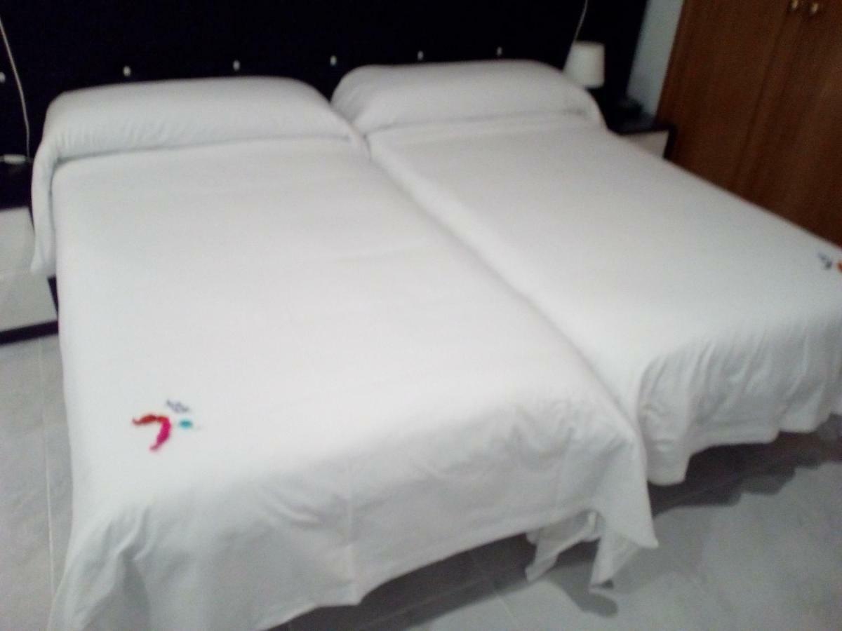 Hotel La Bilbaina Vitoria-Gasteiz Pokoj fotografie